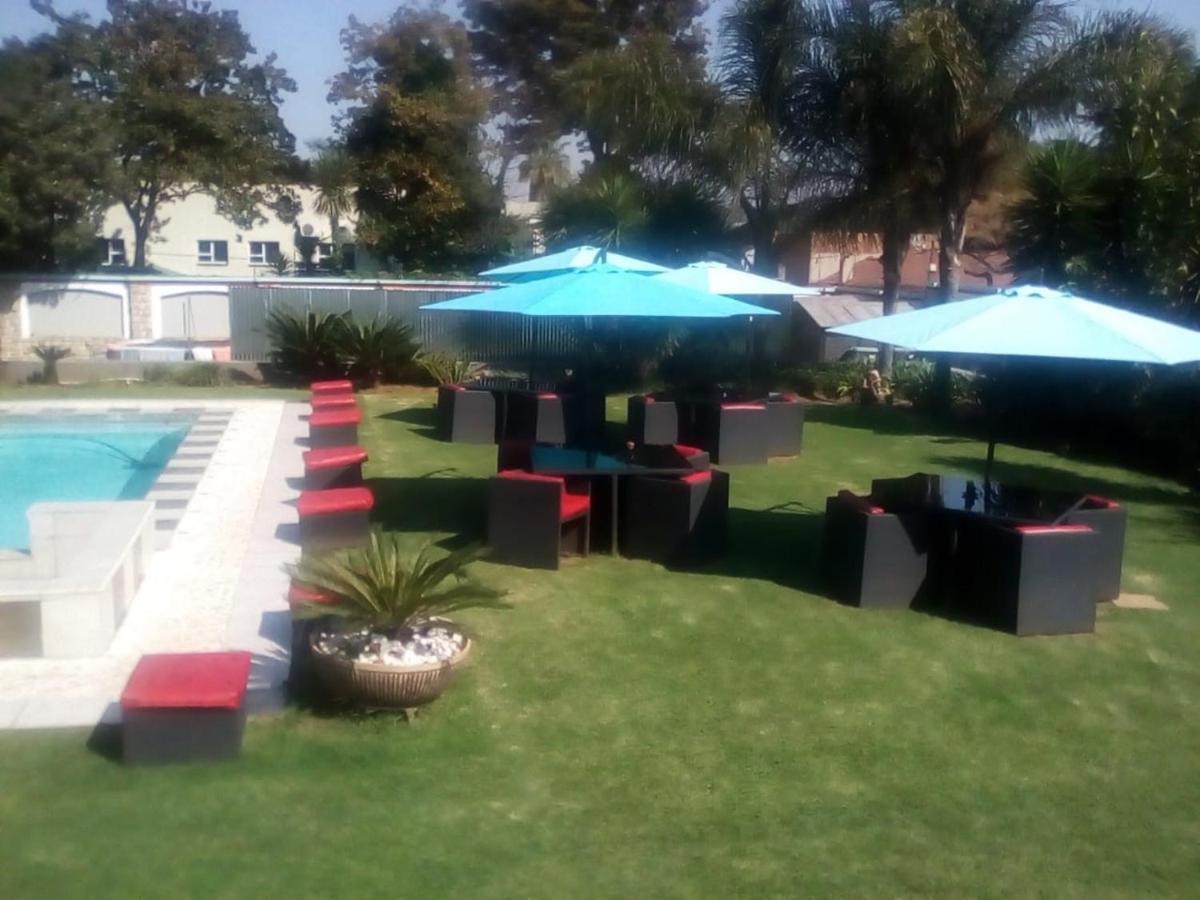 Africa Paradise - Or Tambo Airport Boutique Hotel Benoni Exteriér fotografie